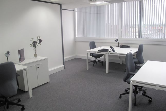 Thumbnail Office to let in Baddow Road, Chelmsford