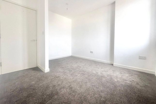 Flat 44, Alexander House, 50, Station Road, Hampshire photo 4