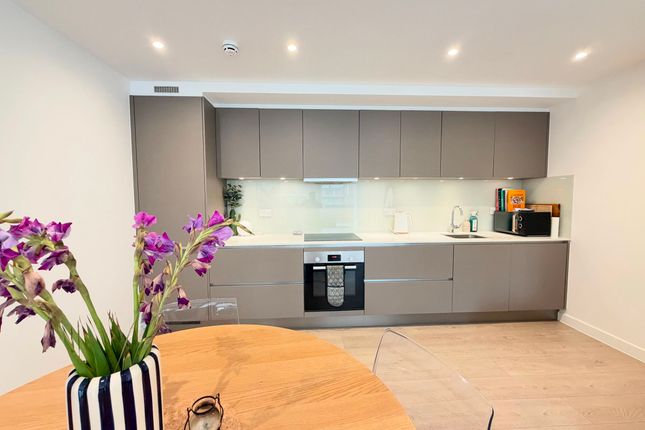 Flat 3, London photo 3
