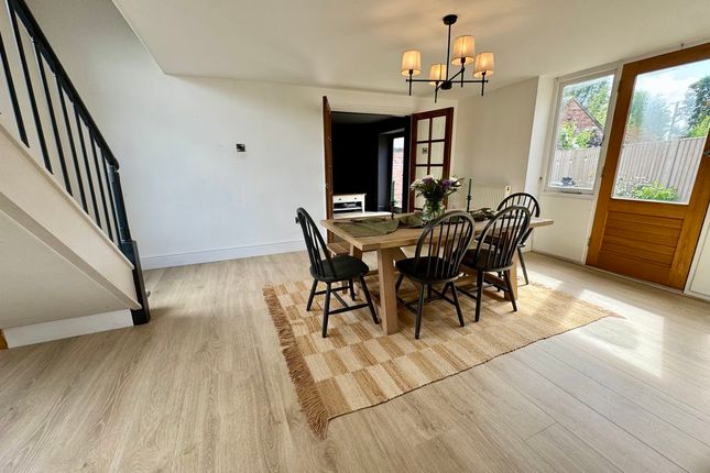 2 Dukes Oak Barns, Holmes Chapel Road, Brereton photo 3