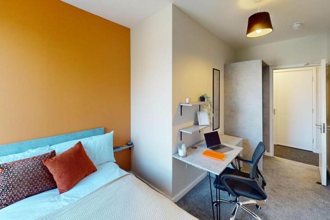 Thumbnail Flat to rent in Fitzhardinge House, Bristol