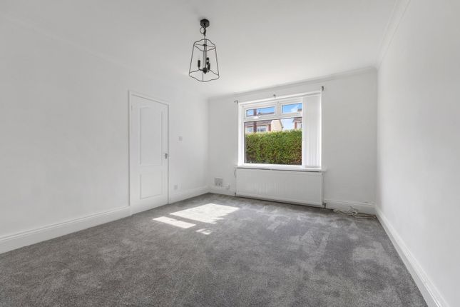 38, Hillcrest Avenue, Choppington photo 2
