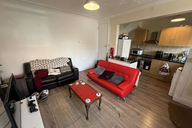 End terrace house to rent in Lumley Terrace, Leeds, West Yorkshire