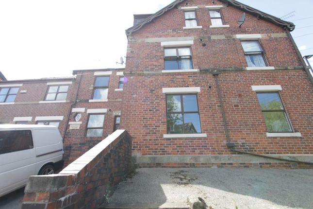 Flat to rent in Cemetery Road, Sheffield