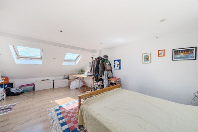 27, Barriedale, London photo 4
