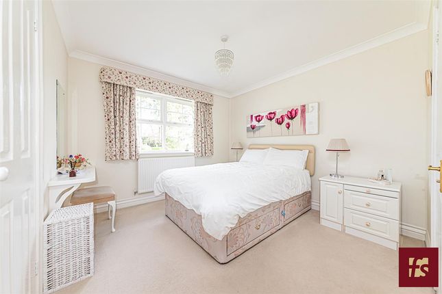 Detached house for sale in The Avenue, Crowthorne