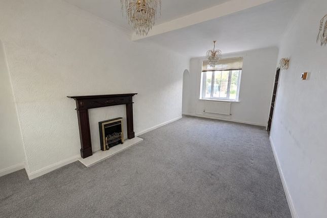 13, Penscynor, Neath photo 2