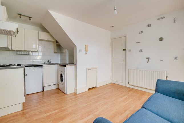 Southampton Way 45, Flat 2-6.Jpg