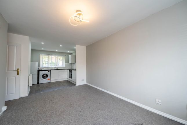 63, Watkins Drive, Manchester photo 5