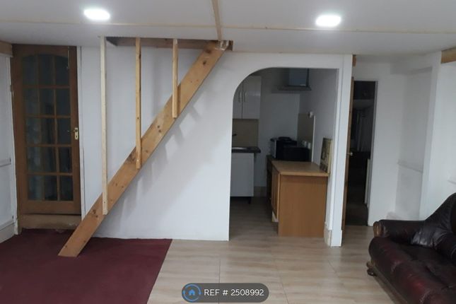 Thumbnail Flat to rent in Woodchurch Lane, Birkenhead