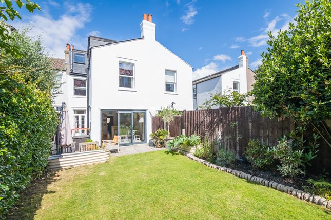 59, Vancouver Road, London photo 3