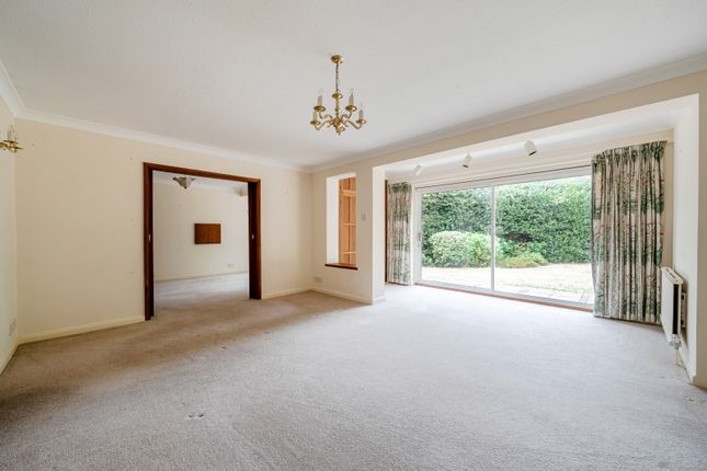 Dale End, 4, Dinsdale Close, Woking photo 4