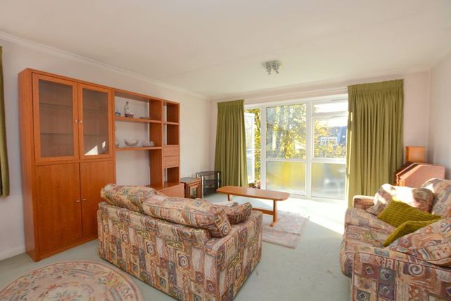 Flat for sale in St. Cuthberts Gardens, Hatch End, Pinner