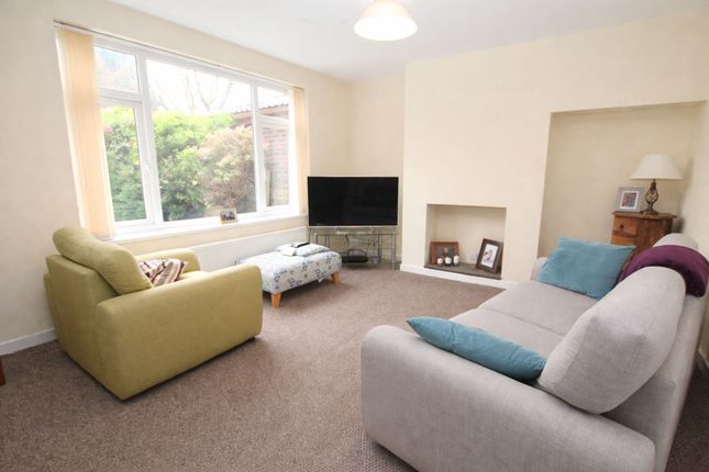 36 Cleggswood Avenue, Littleborough photo 2