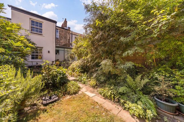 6, Chillingworth Road, London photo 4