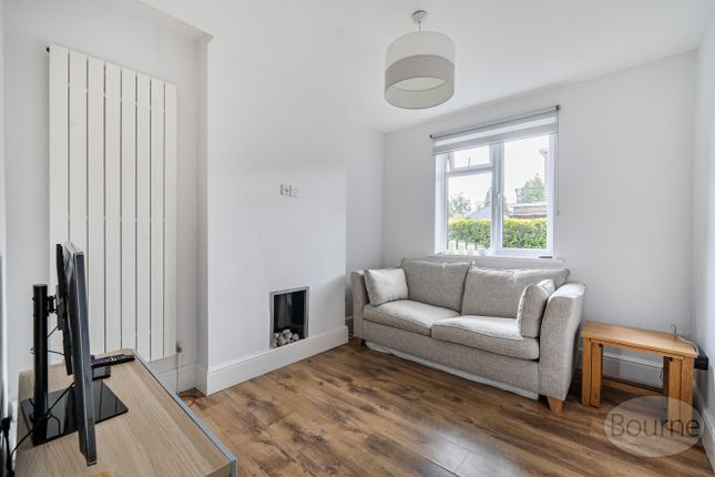 40, Copse Road, Surrey photo 2