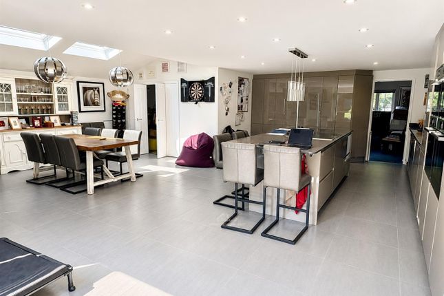 3A, Broomhill, Farnham photo 4