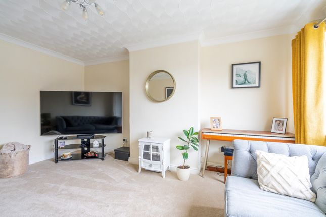 Shelley Avenue, Kidderminster photo 2