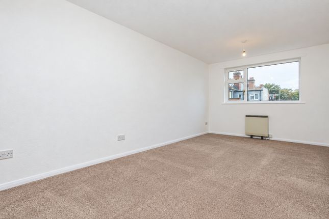 Tivoli Park Avenue, Kent photo 2