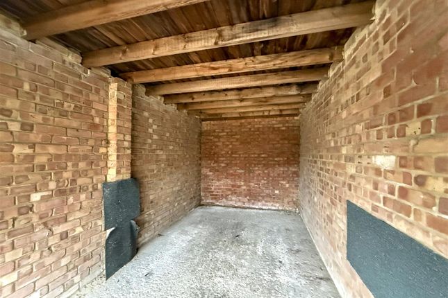 Garage, Garage, Church Way, Worthing photo 2
