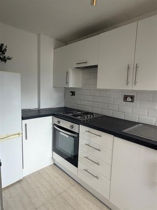 Flat 1, 119, High Ashton, Kingston Hill, Kingston Upon Thames photo 5