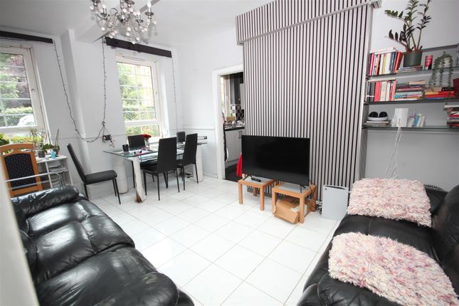 45, Albion Estate, Swan Road, London photo 2
