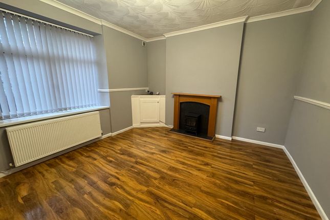 165 High Street, Merthyr Tydfil photo 2