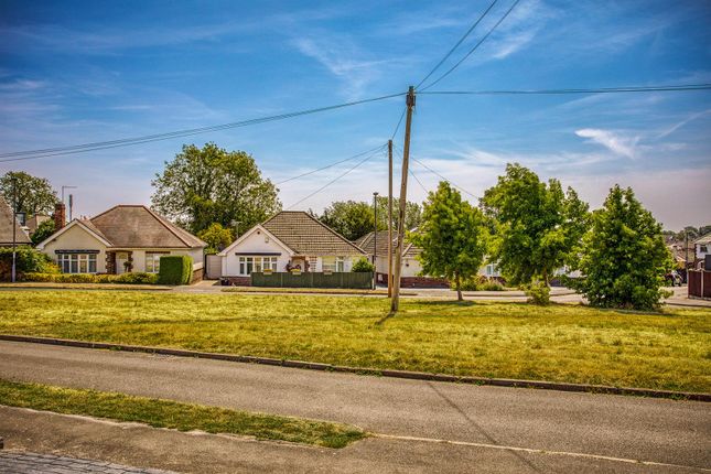 8, Beechwood Crescent, Derby photo 2