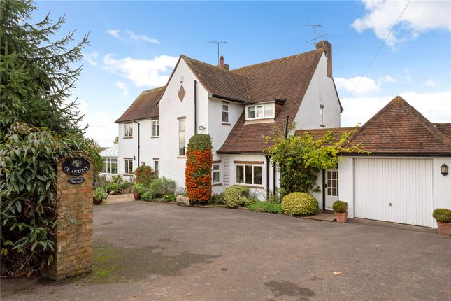 Thumbnail Detached house for sale in Hawks Hill, Bourne End, Buckinghamshire