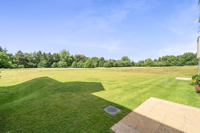 25 Cavendish House, King George's Drive, Liphook photo 4
