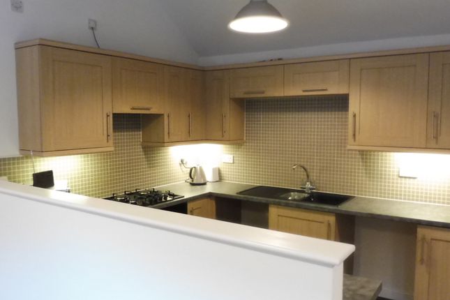 45, Dovecote, Wombwell photo 3