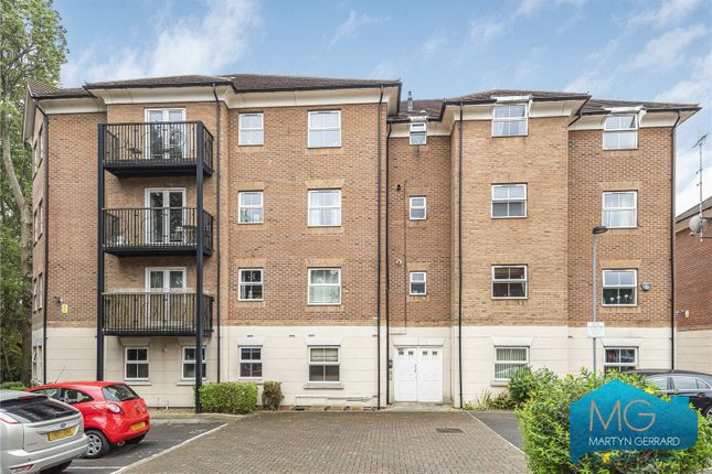 Thumbnail Flat for sale in Coppetts Road, London