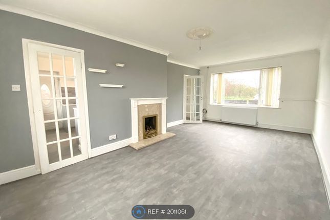 Thumbnail Semi-detached house to rent in Wike Gate Road, Thorne, Doncaster