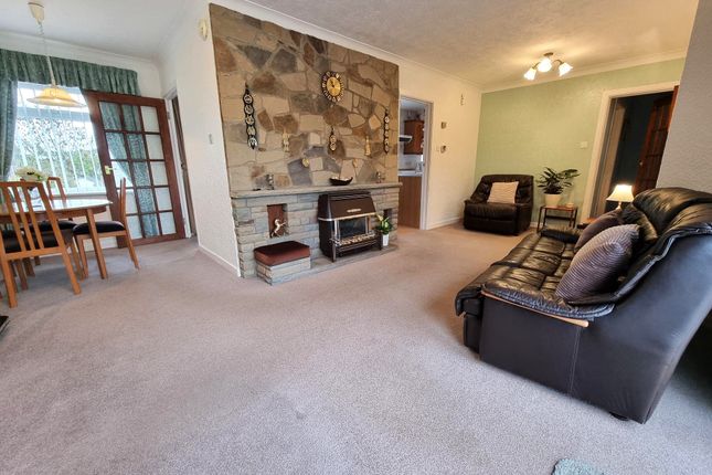 4 Greenlawns, Barry photo 3