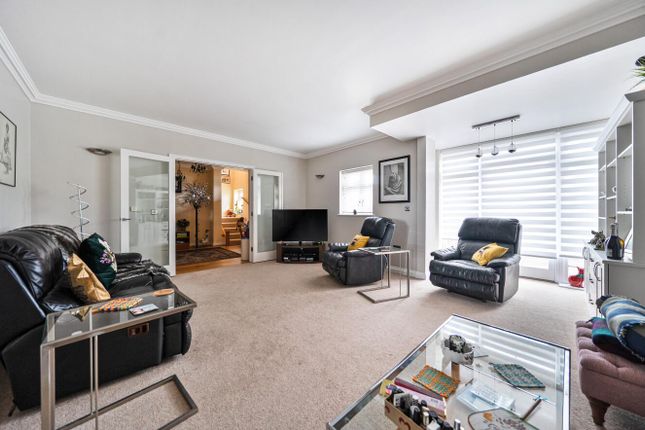 18 Douces Manor, St. Leonards Street, West Malling photo 3