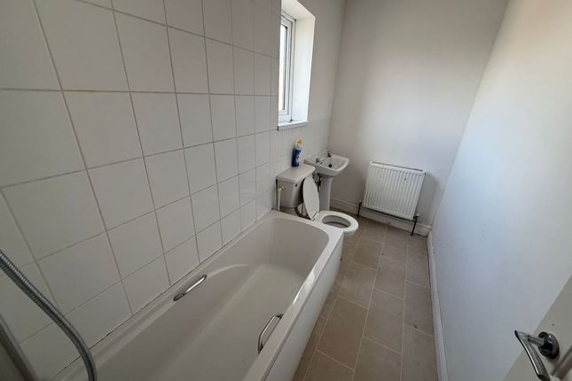 29 Station Road Bolton-Upon-Dearne, Rotherham photo 4
