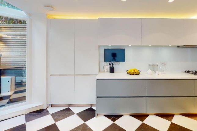 18-Rutland-Gate-A...