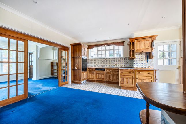 High End, 51, Berks Hill, Chorleywood photo 3
