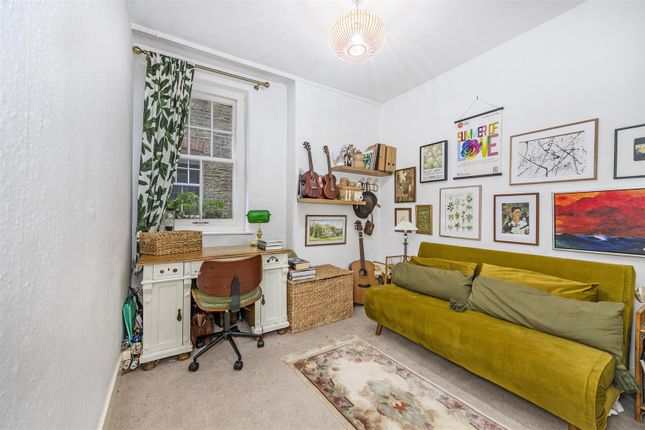 Flat for sale in Liberty Street, Stockwell