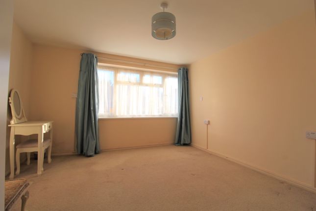 Fieldway, Haslemere photo 4