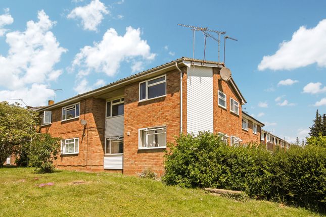 Flat to rent in West Lawn, Galleywood, Chelmsford