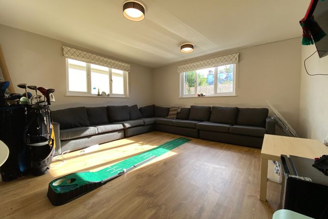 8-bed terraced on 133, Wyeverne Road, Cardiff, £4,600/mo