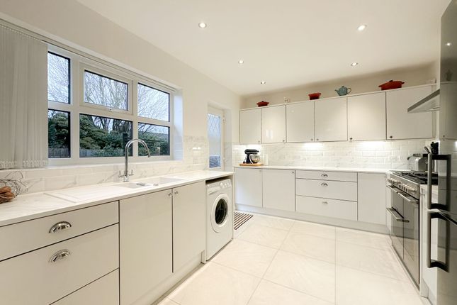 10 Topgate Close, Wirral photo 3