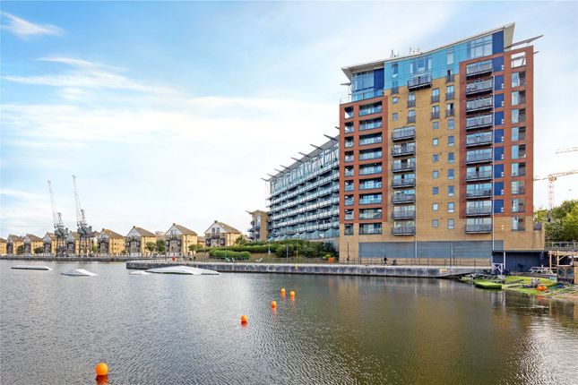 Flat 70,, Western Beach Apartments, London photo 3