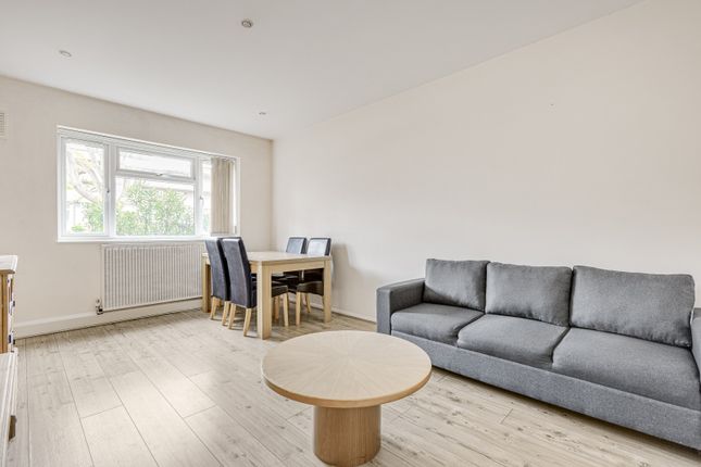 Flat to rent in Rokeby House, Lochinvar Street