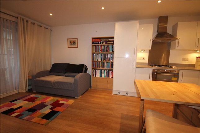 Flat to rent in Occupation Road, Cambridge
