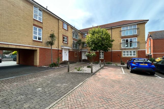 40, Caroline Way, Eastbourne photo 2