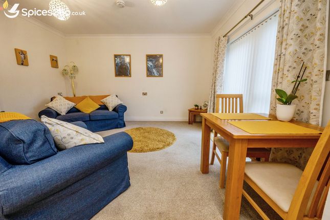 Apartment 29, Meadow Court, Darwin Avenue, Worcester photo 3