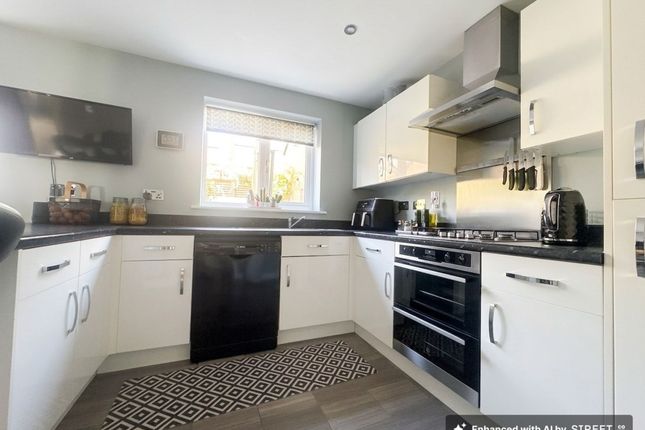 29 Green Crescent, Kettering photo 4