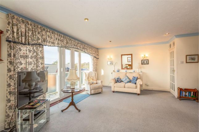 19, Brynfield Court, Swansea photo 3